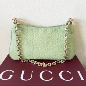 New Gucci Brainy GG Emblem leather shoulder crossbody mini bag pouch, green